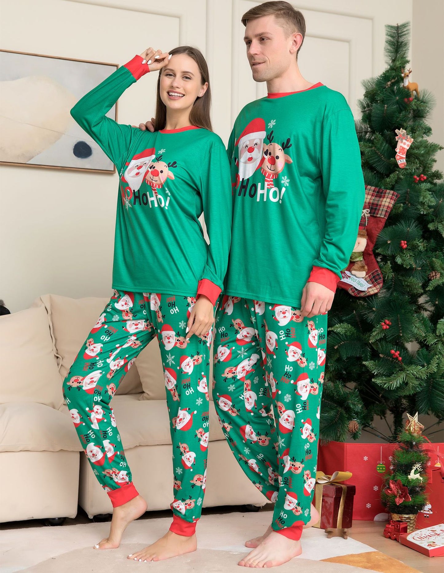 Superbes pyjamas de Noël pour toute la famille: Bébé, enfants, papa, maman et le chien