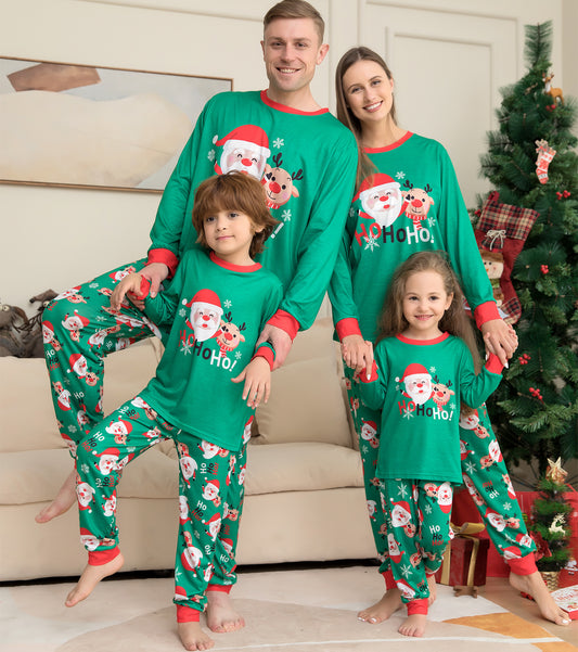 Superbes pyjamas de Noël pour toute la famille: Bébé, enfants, papa, maman et le chien